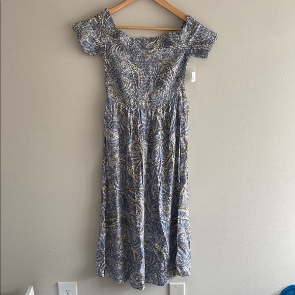 Dresses & Skirts - NWT Blue Paisley Off-Shoulder Dress Sz S